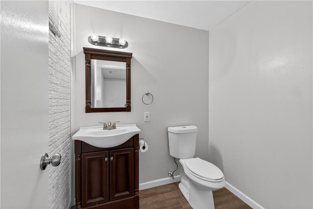 9229 W 100th Terrace — photo 9