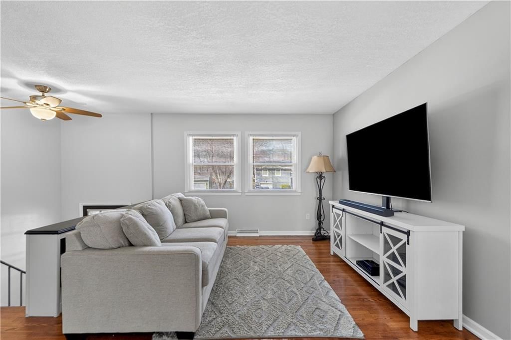 9229 W 100th Terrace — photo 12