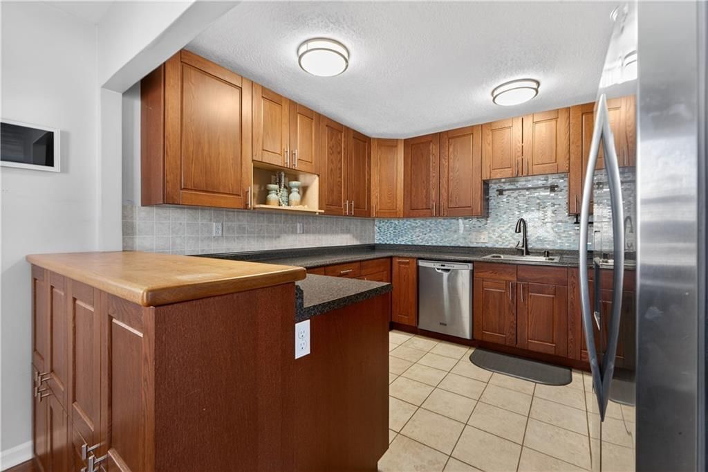 9229 W 100th Terrace — photo 16