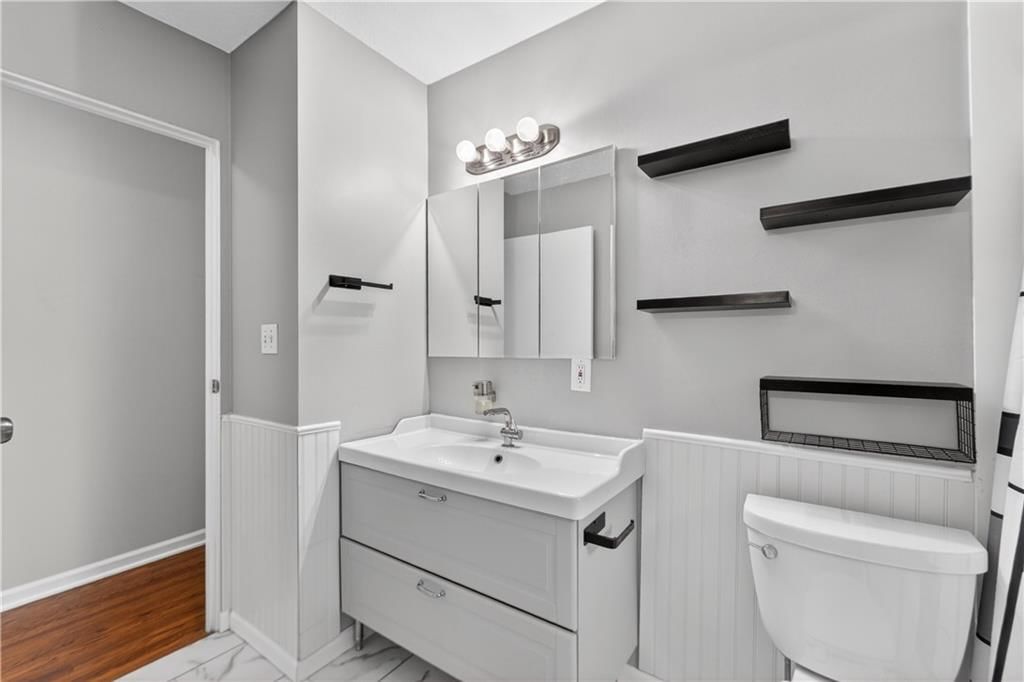 9229 W 100th Terrace — photo 25