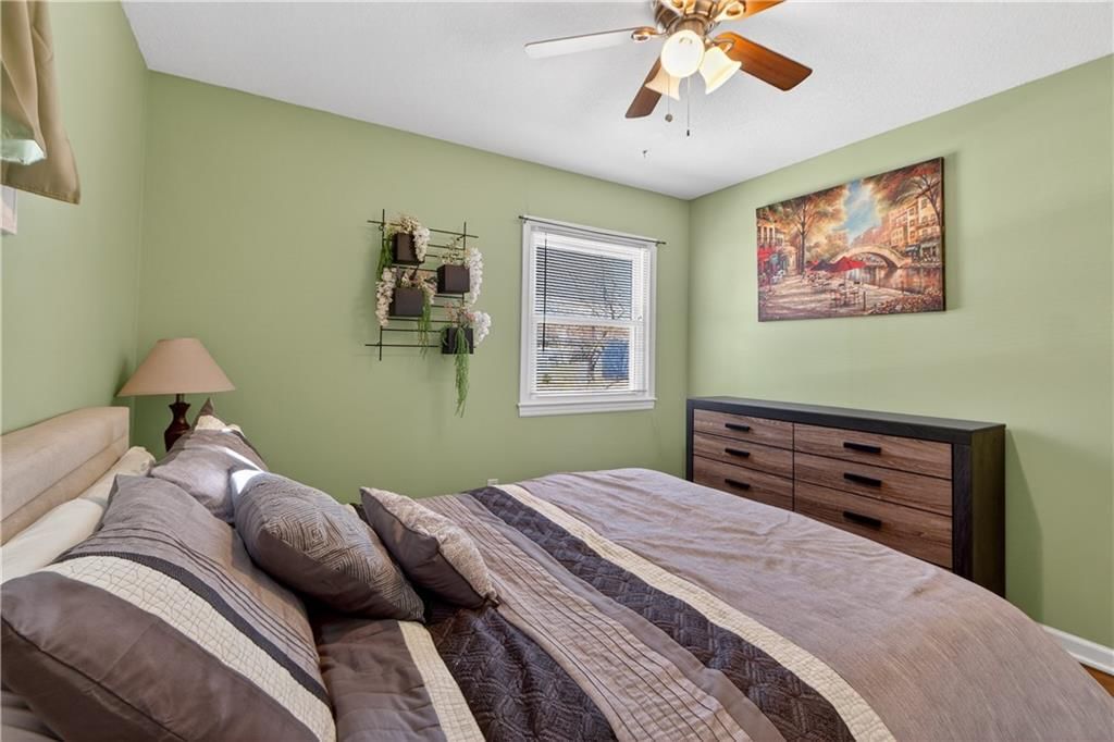 9229 W 100th Terrace — photo 31