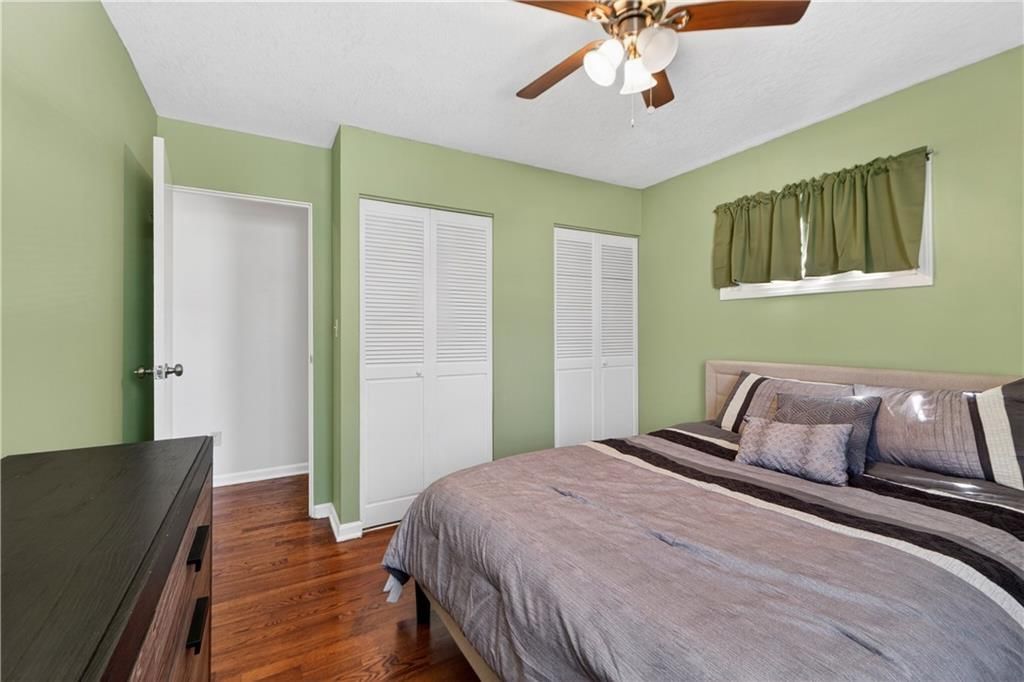 9229 W 100th Terrace — photo 32