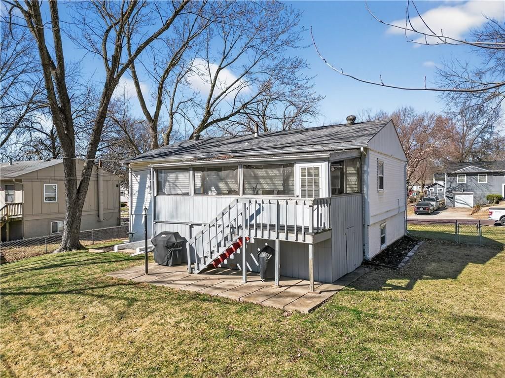 9229 W 100th Terrace — photo 56