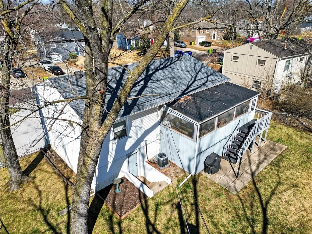 9229 W 100th Terrace — photo 60