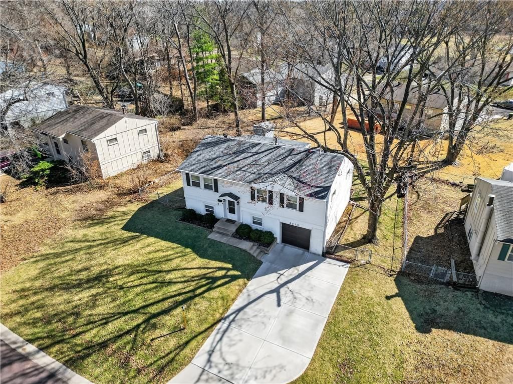 9229 W 100th Terrace — photo 67
