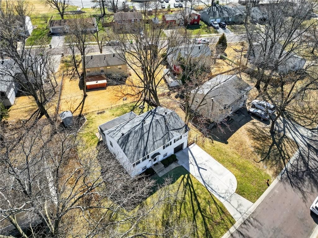 9229 W 100th Terrace — photo 69