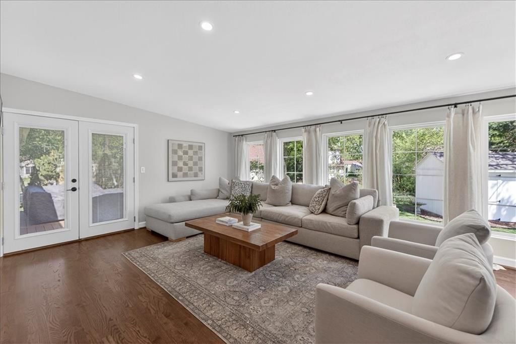 6014 W 68th Street — photo 10