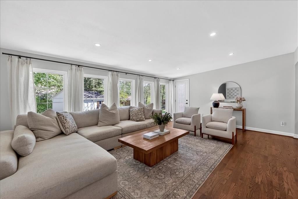 6014 W 68th Street — photo 11