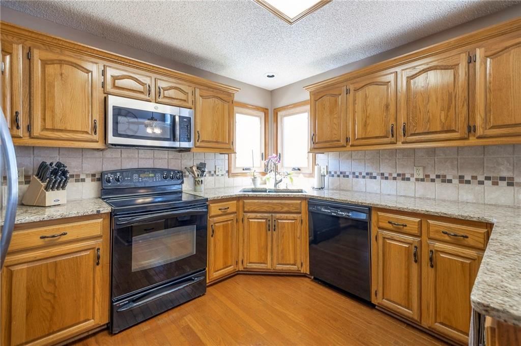 648 SE Ashton Drive — photo 14