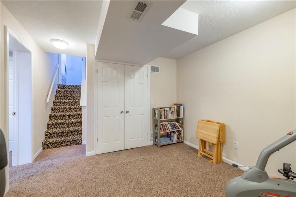 648 SE Ashton Drive — photo 29