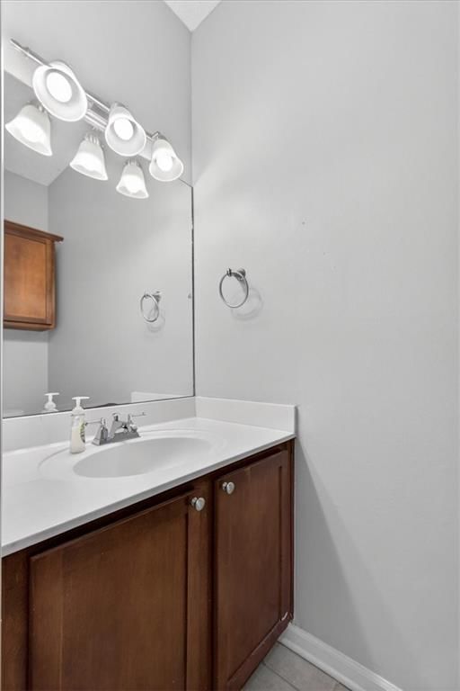 911 W 41st Place — photo 10