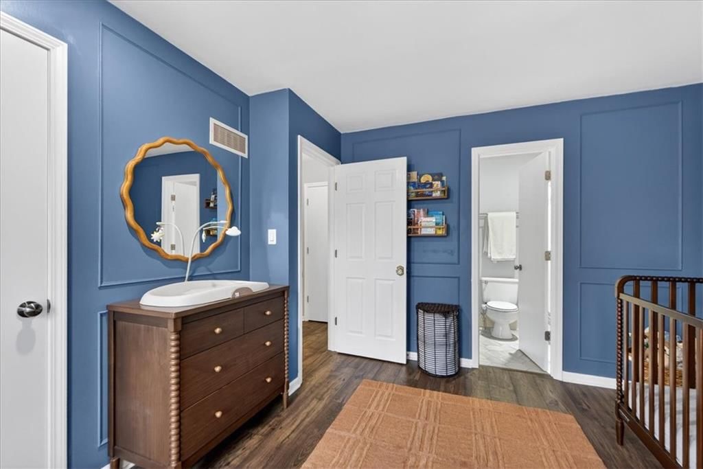 607 NE Pinehurst Street — photo 11