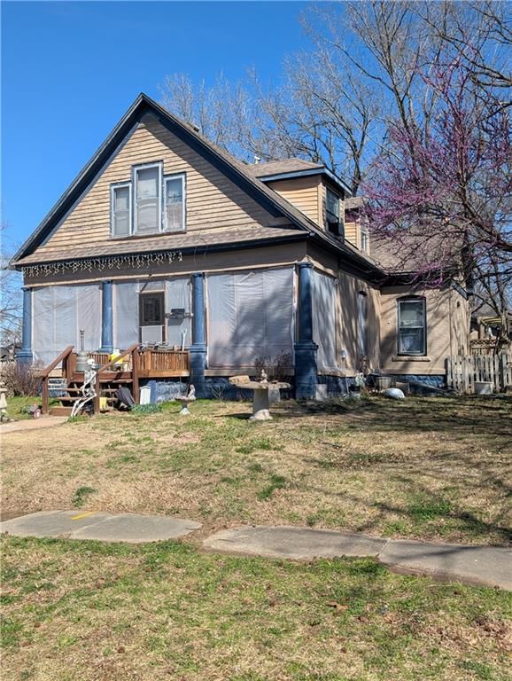 403 S Adams Street — photo 2
