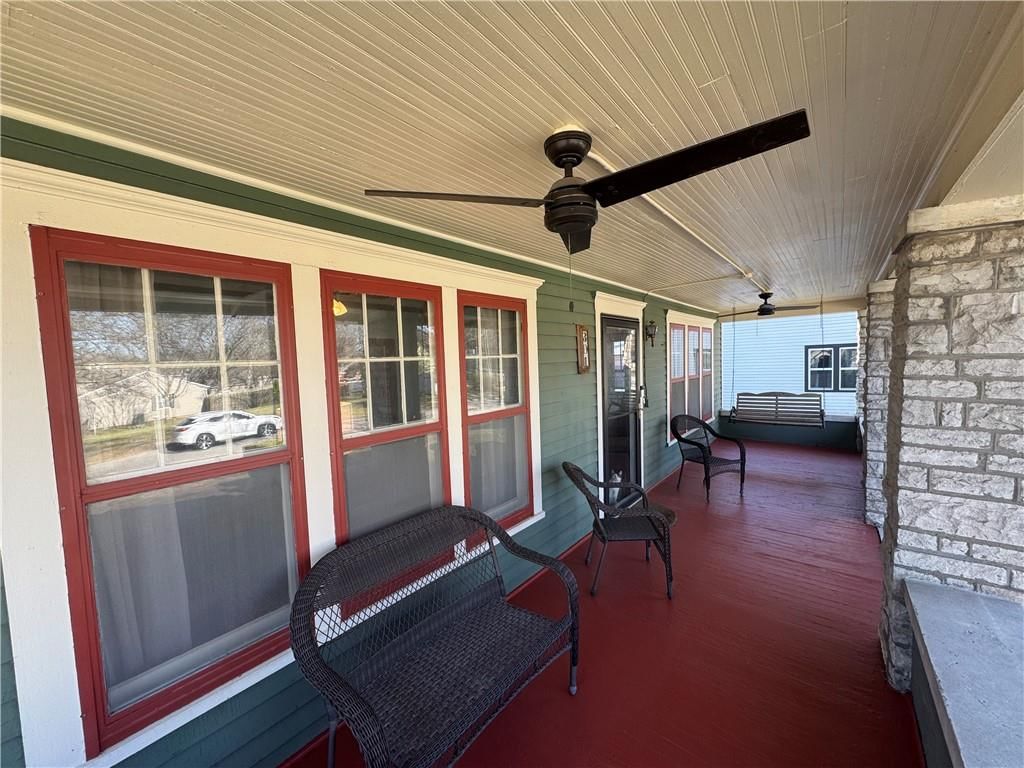 301 S Castle Street — photo 3