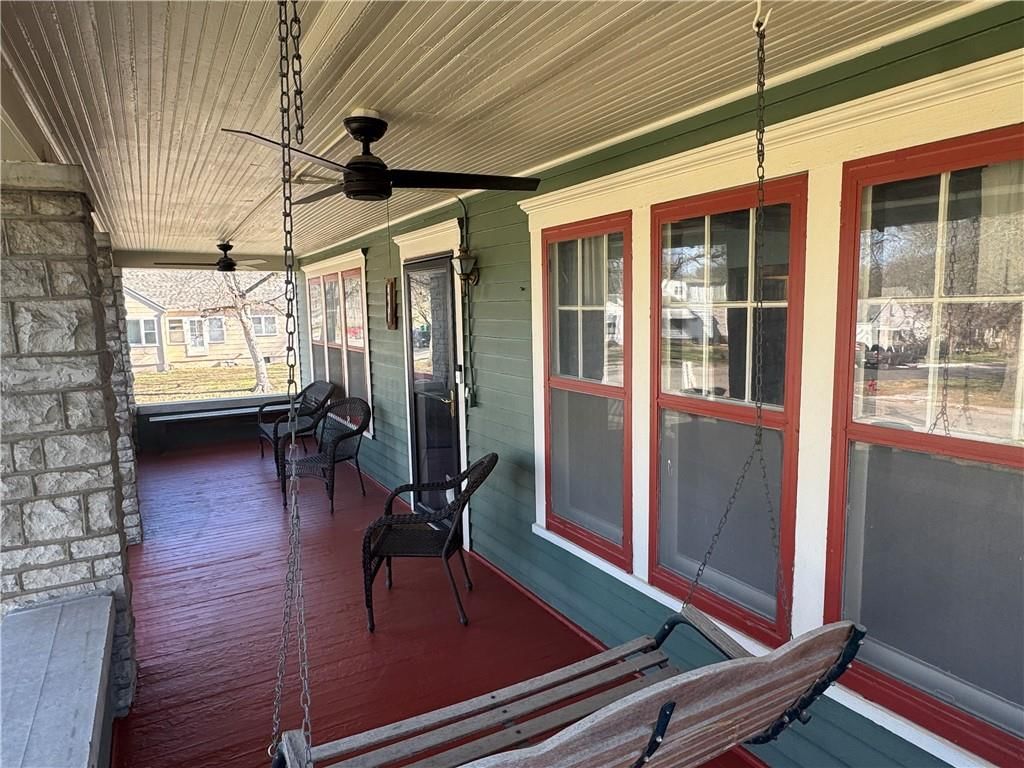 301 S Castle Street — photo 4