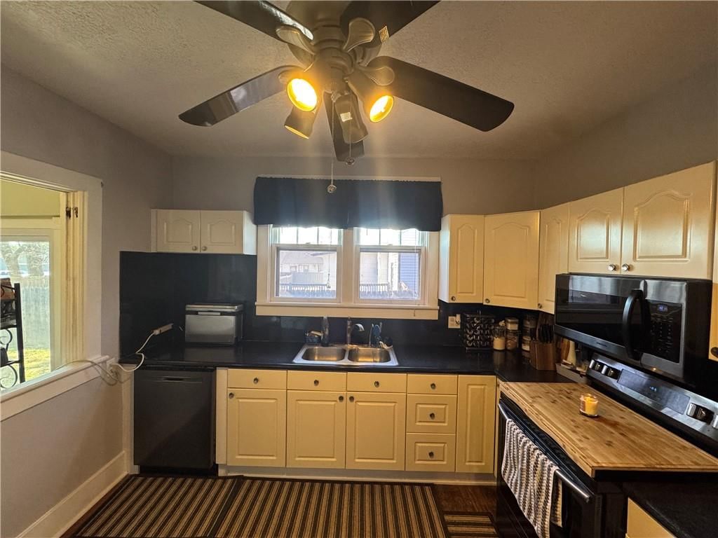 301 S Castle Street — photo 11