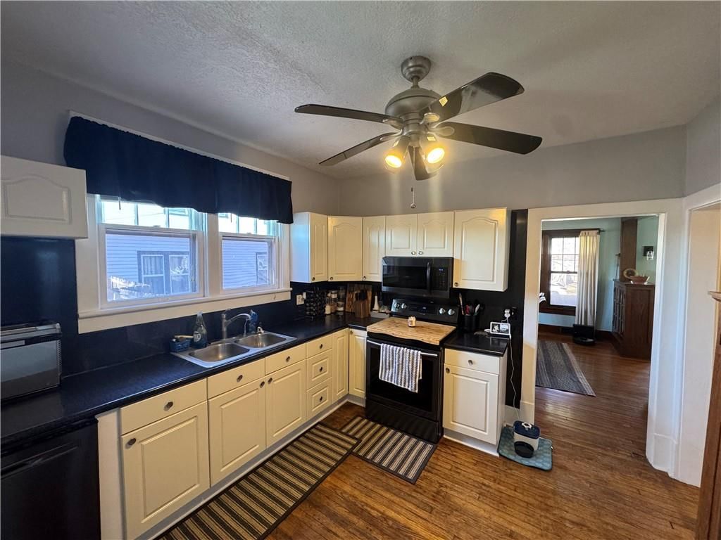 301 S Castle Street — photo 12