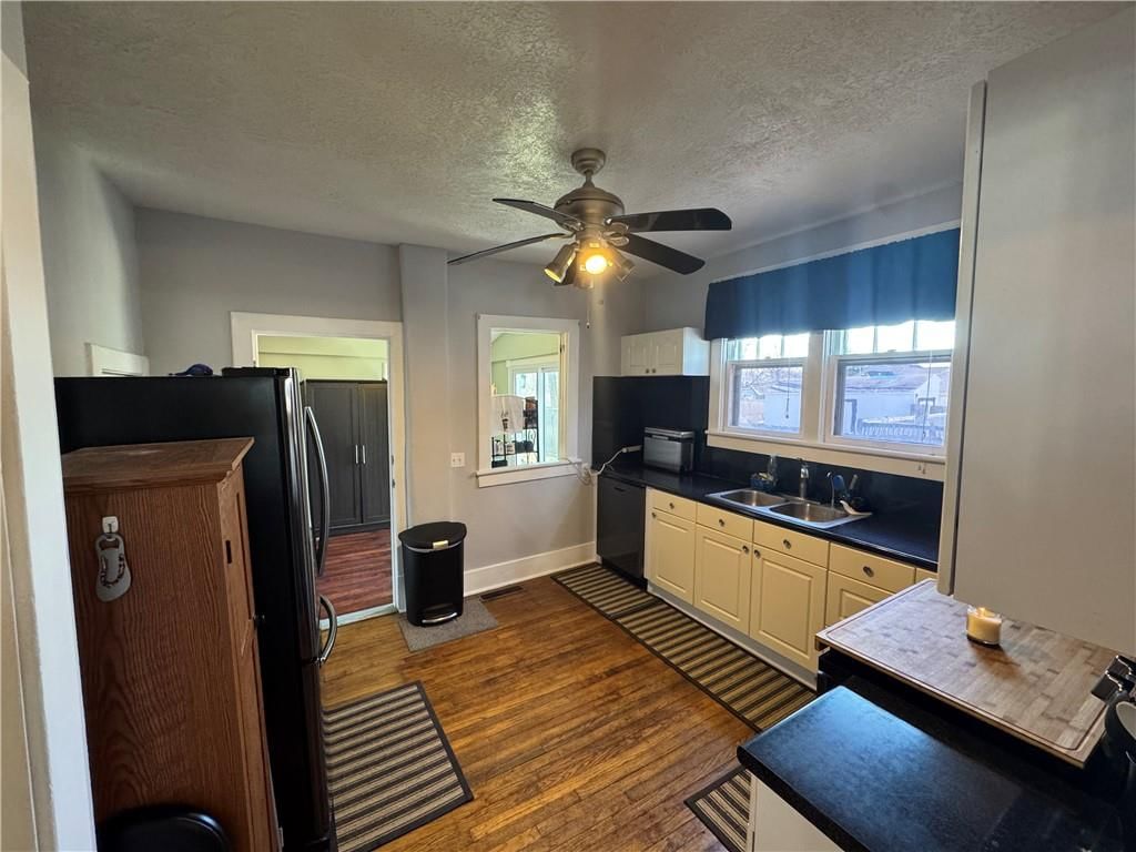 301 S Castle Street — photo 14