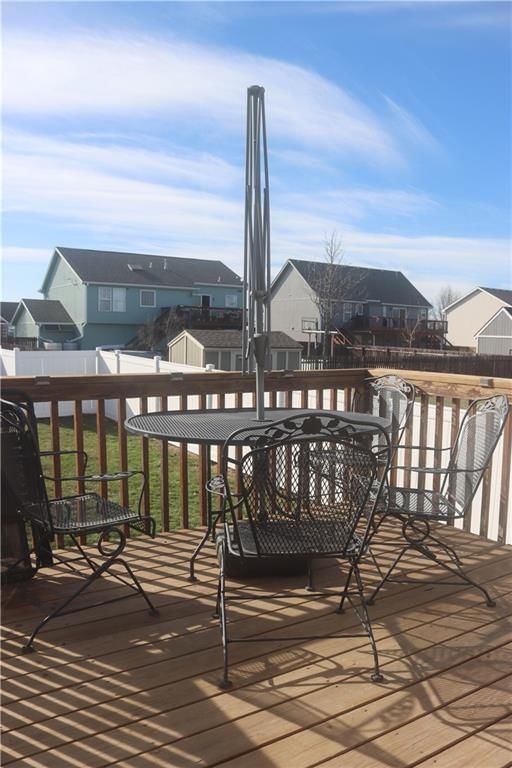 1003 Rosewood Drive — photo 8