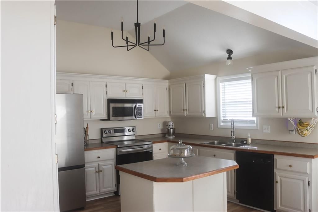 1003 Rosewood Drive — photo 17