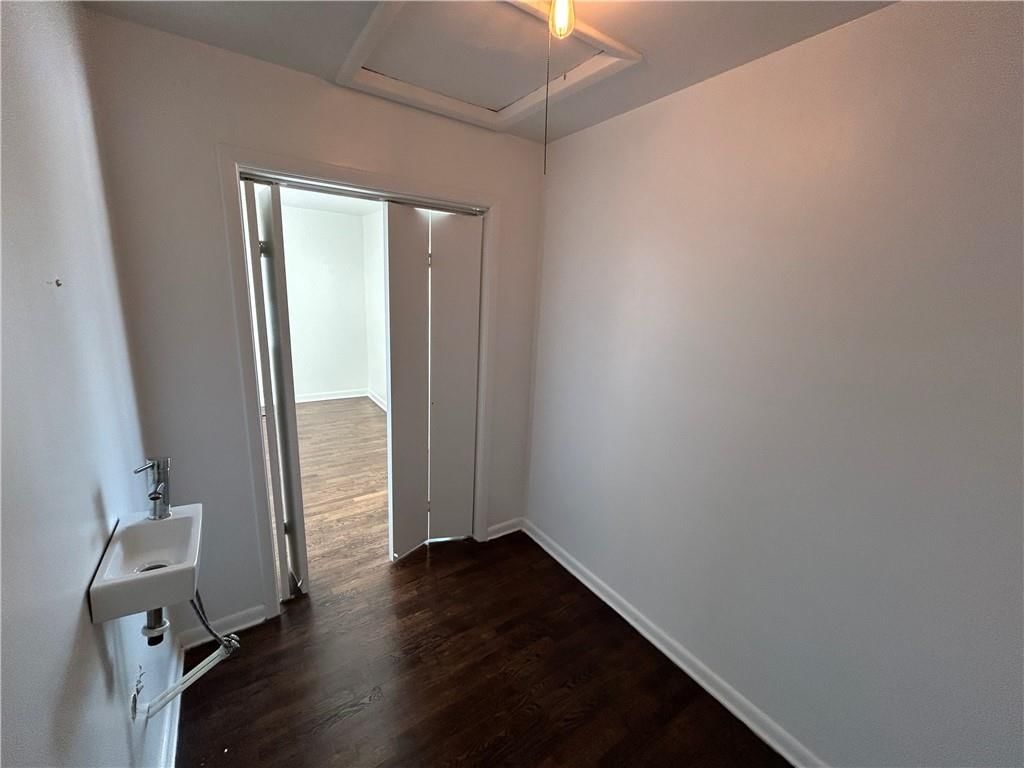 402 N Lee Street — photo 14
