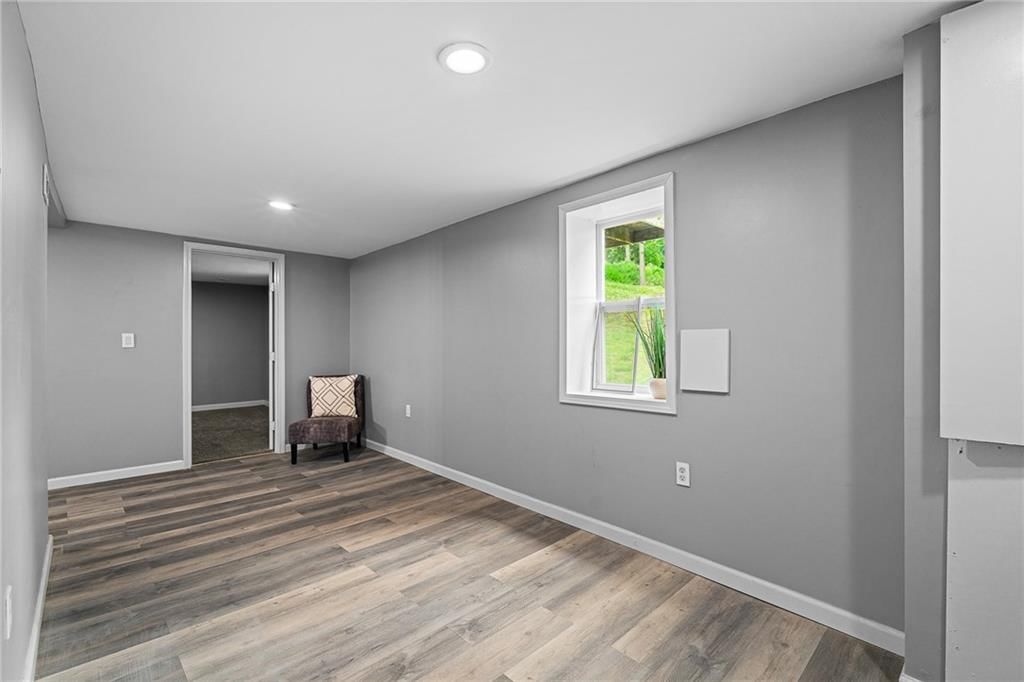 480 Donnelly Avenue — photo 19