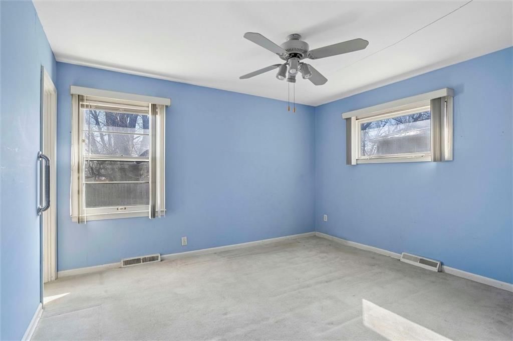 10301 W 89th Street — photo 8
