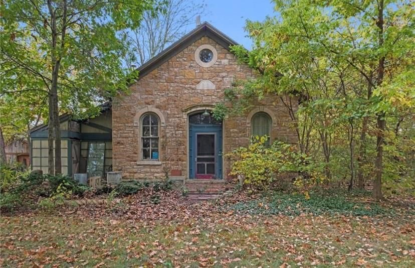 25130 Chieftain Road — photo 1