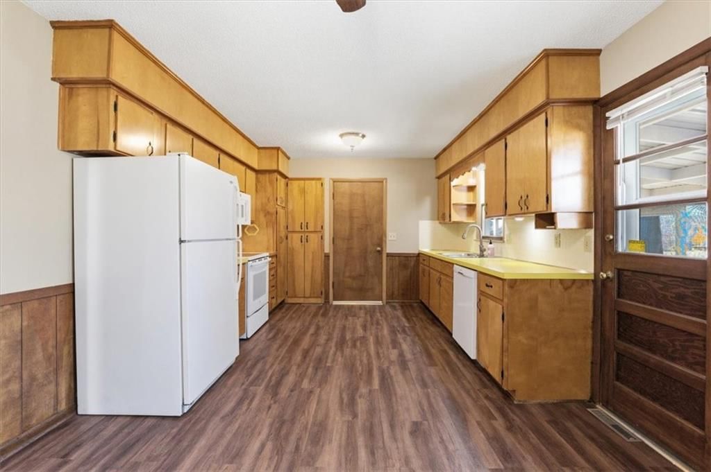 3504 E 106th Terrace — photo 8