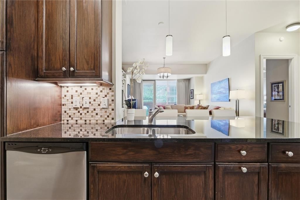 4900 Central #305 Street — photo 12
