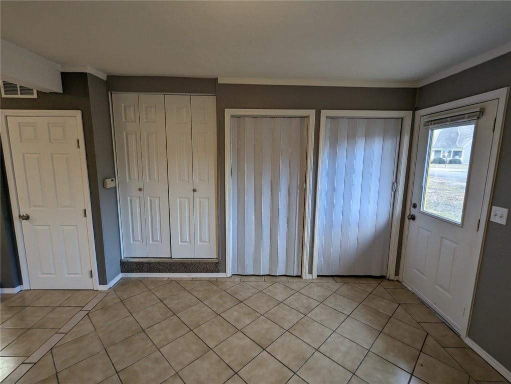 184 W Center Street — photo 26