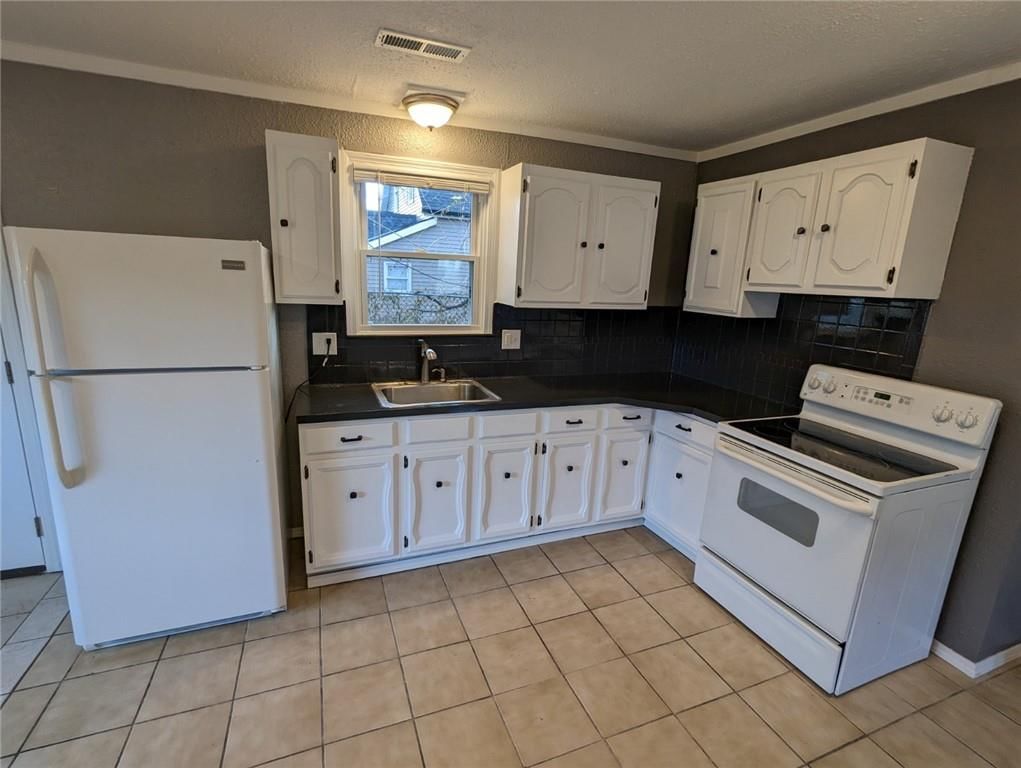 184 W Center Street — photo 29