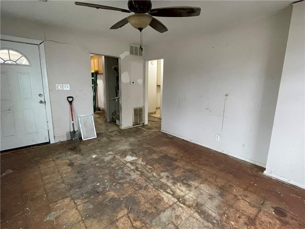 2508 Moundview Drive — photo 4