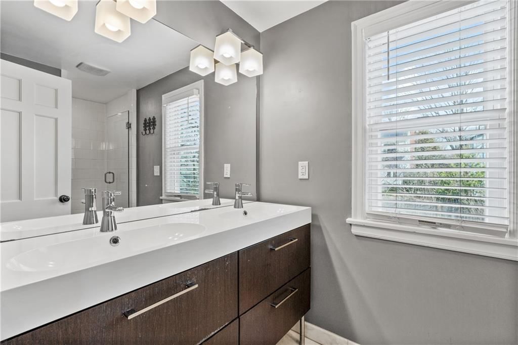 616 E 66th Street — photo 15