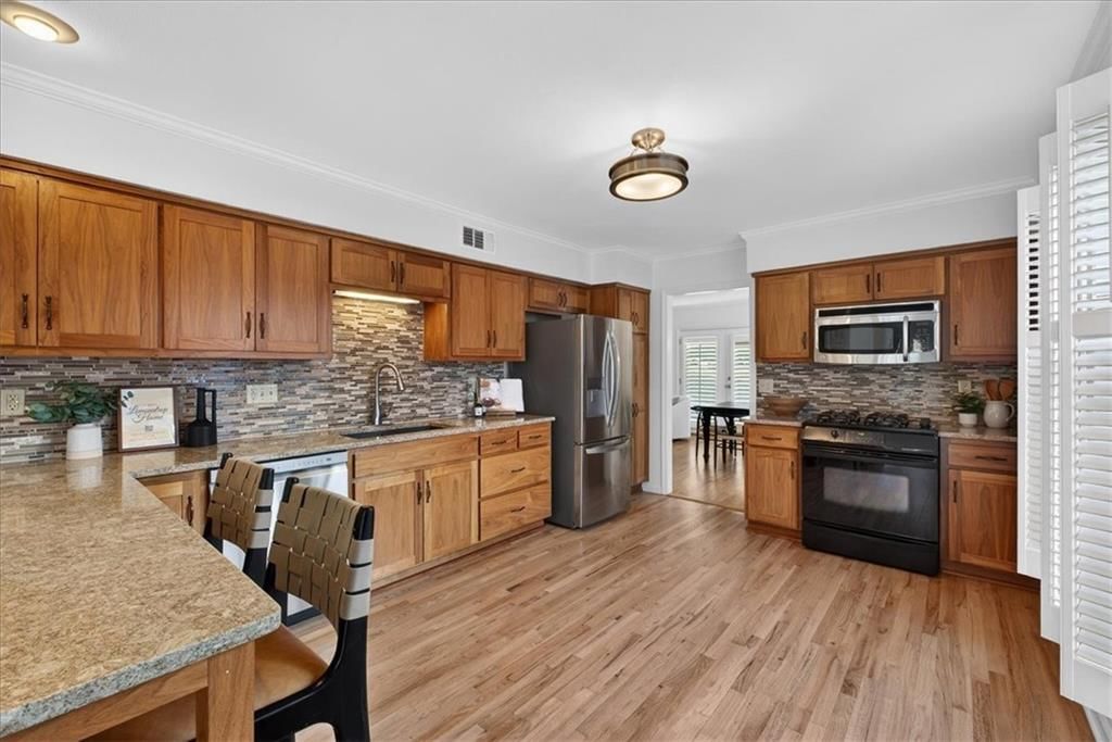 7407 W 101st Terrace — photo 8