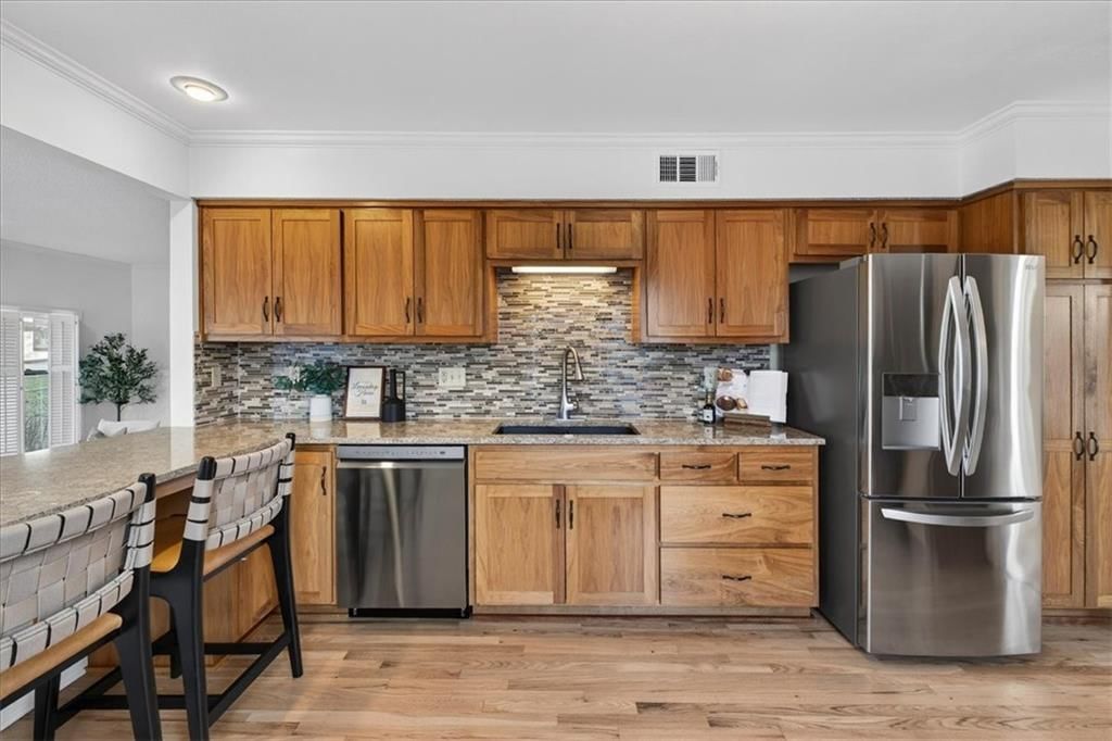 7407 W 101st Terrace — photo 9