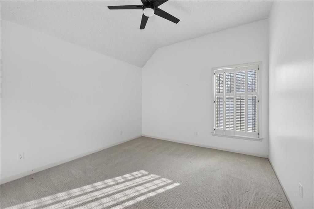7407 W 101st Terrace — photo 33