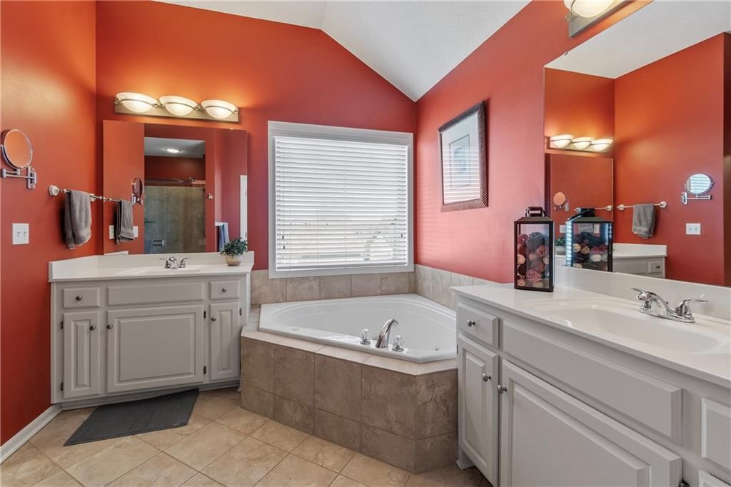 15914 W 161st Street — photo 22
