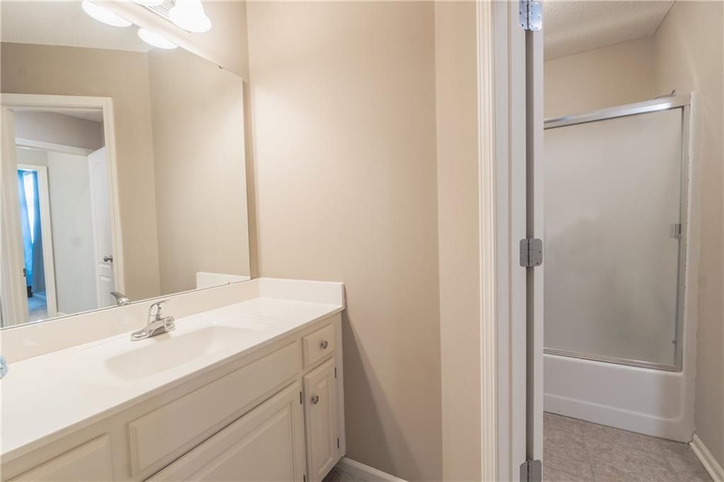 15914 W 161st Street — photo 32