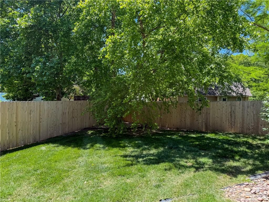 413 Terri Court — photo 31