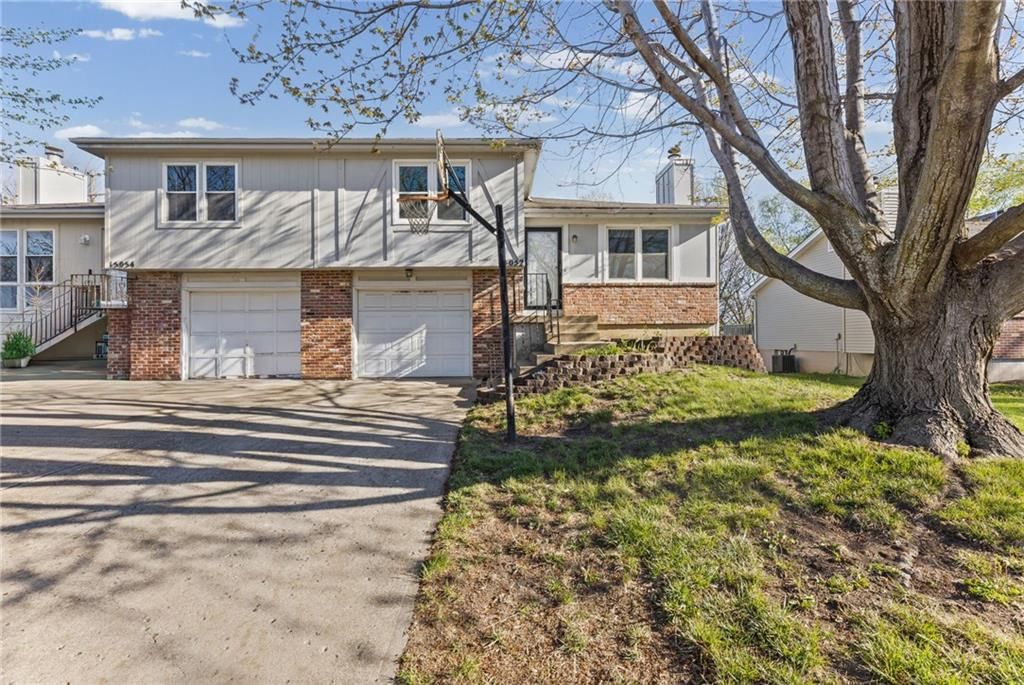 15052 W 139 Street — photo 2