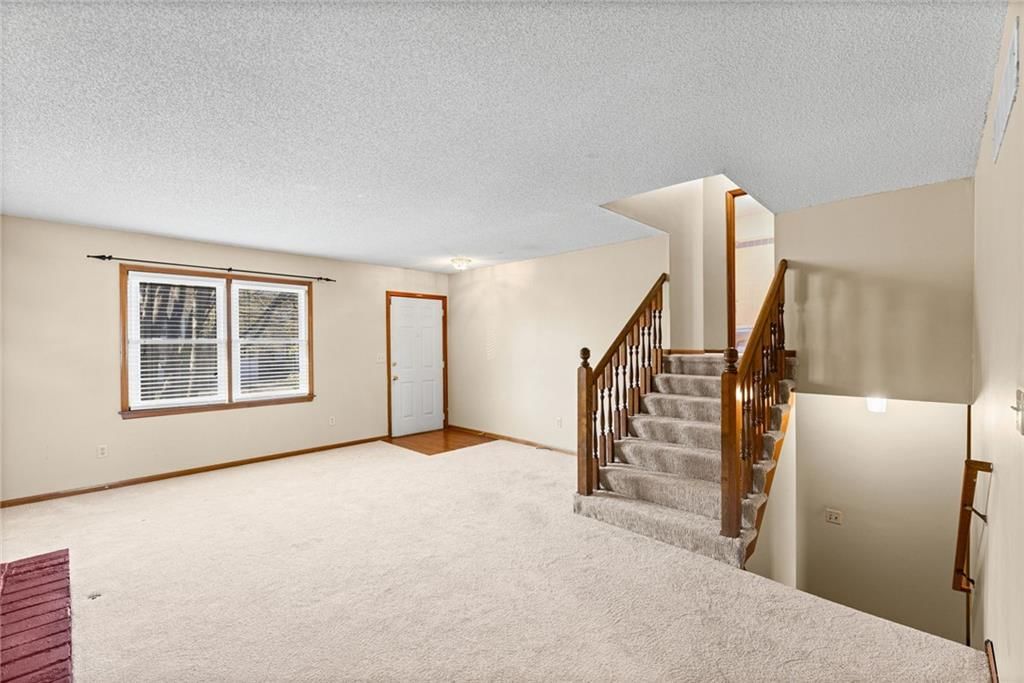 15052 W 139 Street — photo 3
