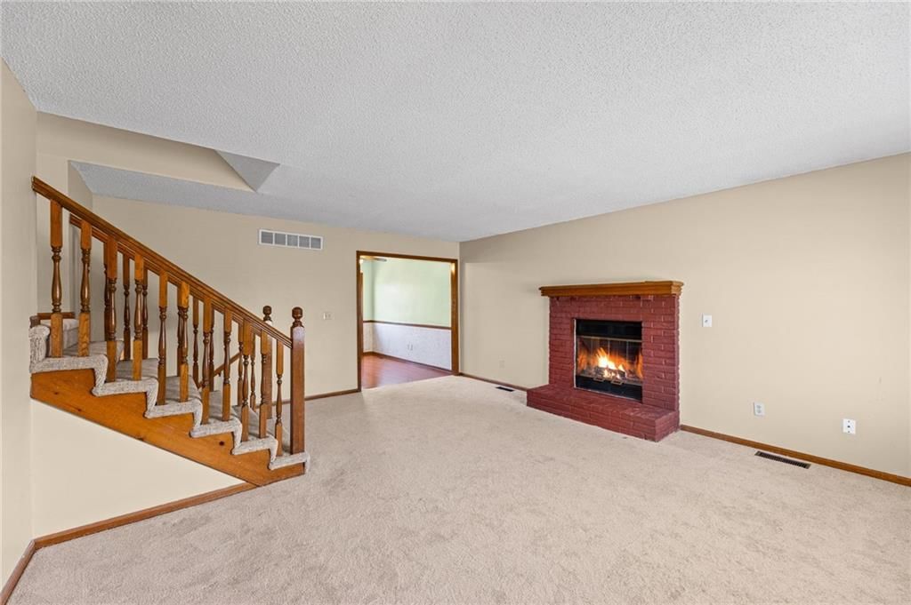 15052 W 139 Street — photo 5