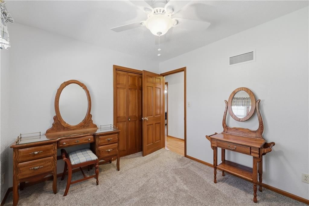 6828 Lakeshore Drive — photo 20