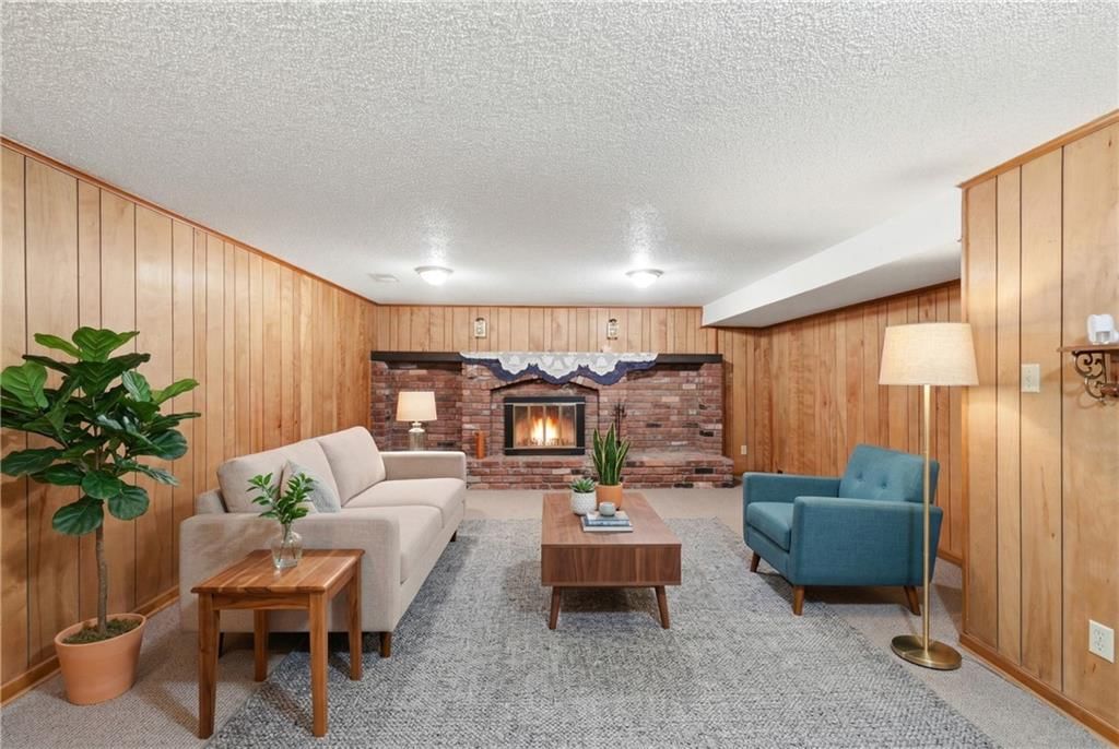6828 Lakeshore Drive — photo 23