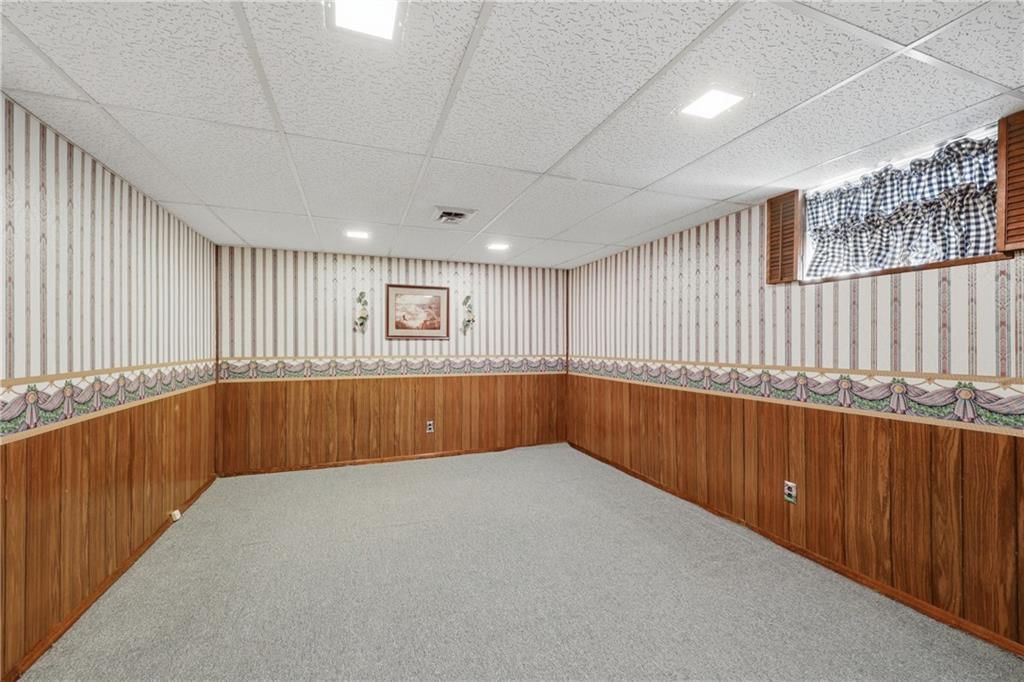 6828 Lakeshore Drive — photo 29
