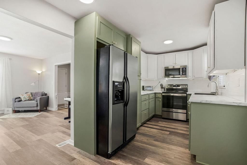 622 NW VILLAGE Drive — photo 12