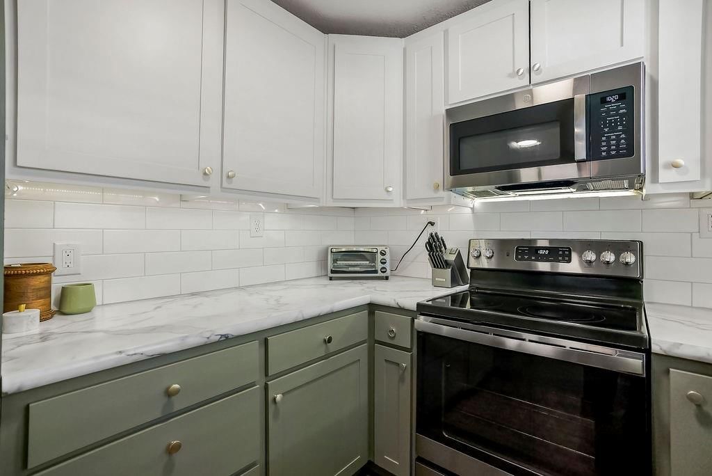 622 NW VILLAGE Drive — photo 14