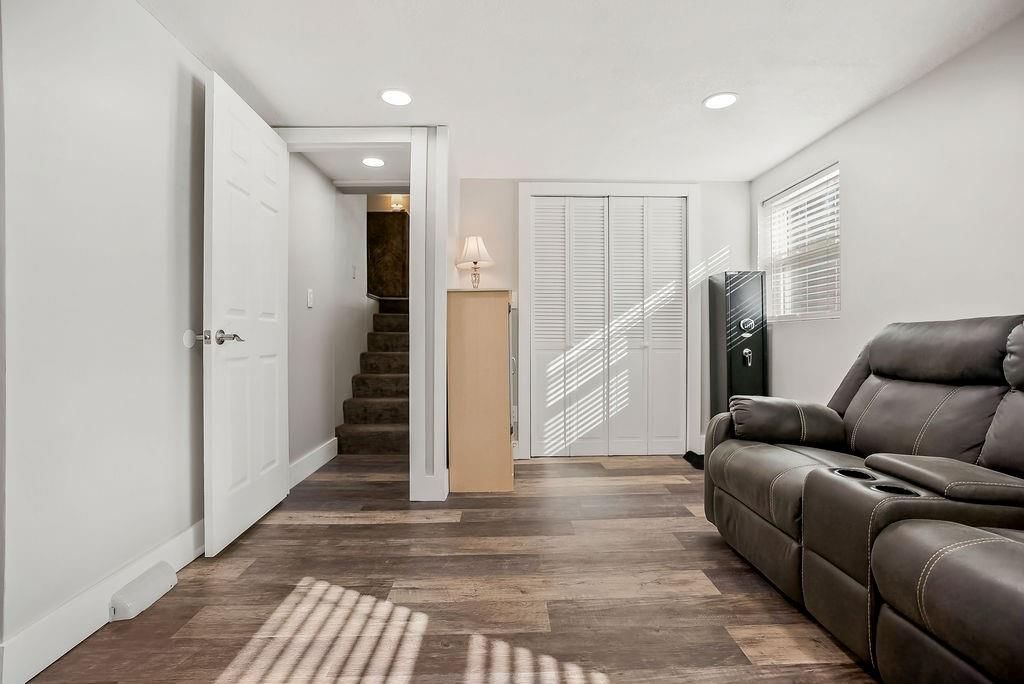 622 NW VILLAGE Drive — photo 24