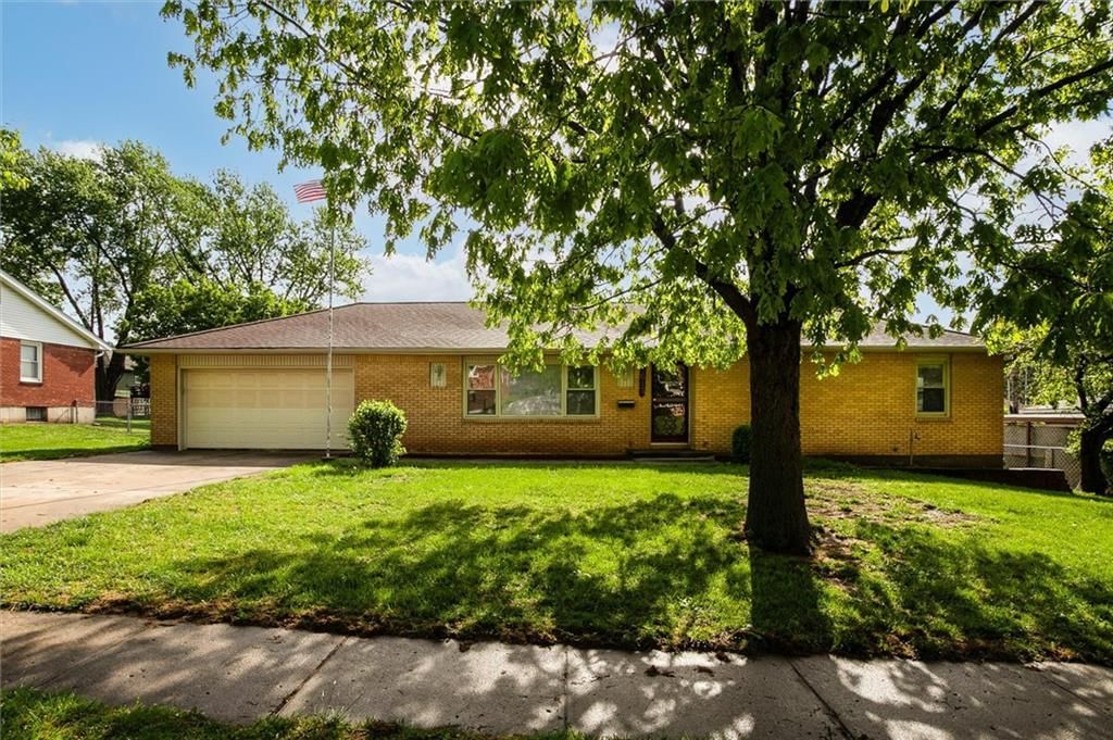 8613 N Boone Street — photo 3